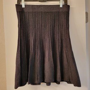 CAbi Small, will fit MED, Knit Skirt, Pull On, Grey/Black. Excellent Condition!
